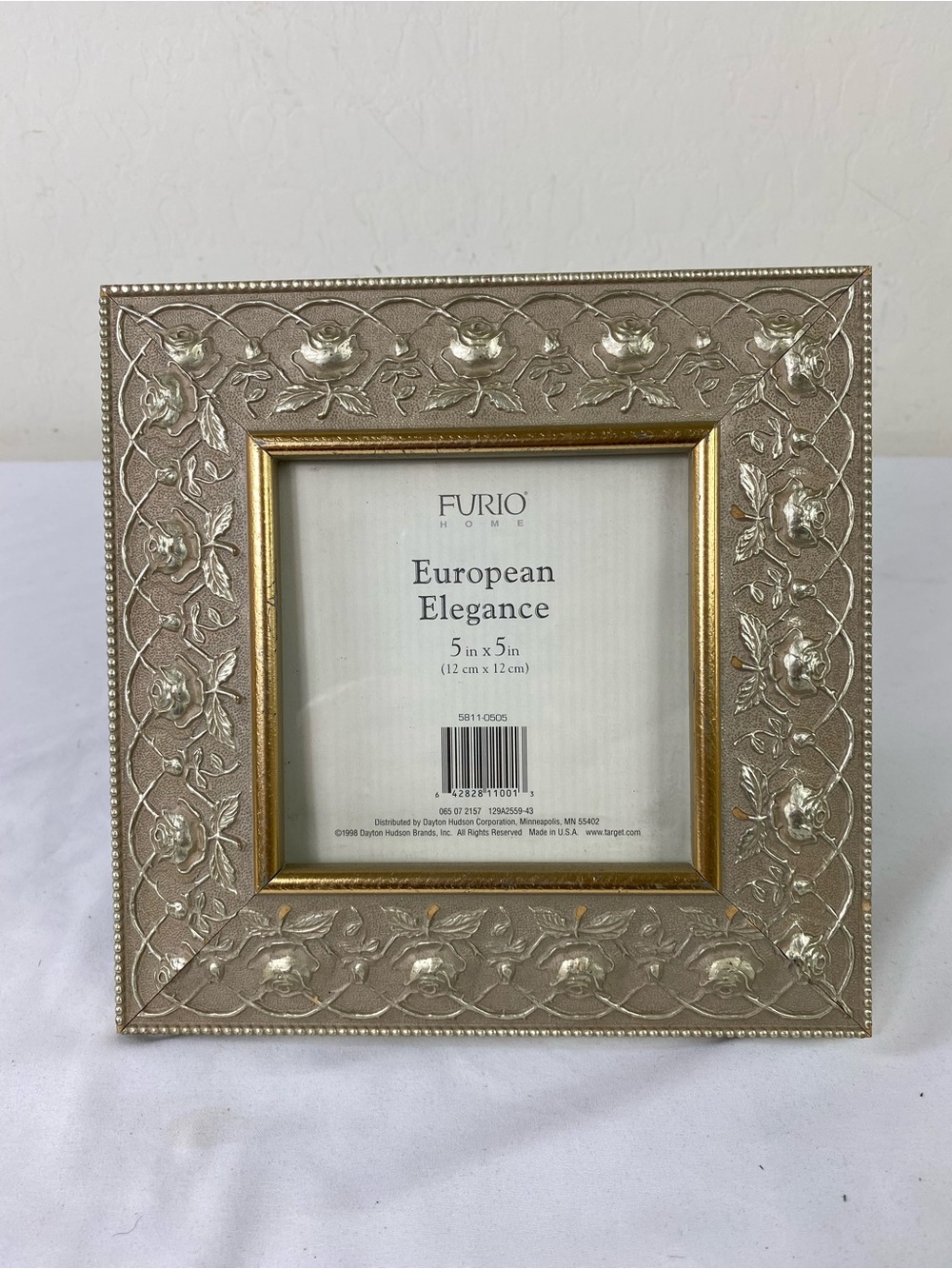 Furio Home European Elegance Silver and Gold Decorative Picture Frame